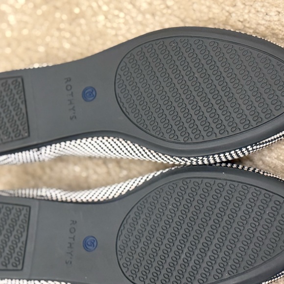 EUC Authentic Rothy’s - Picture 2 of 2